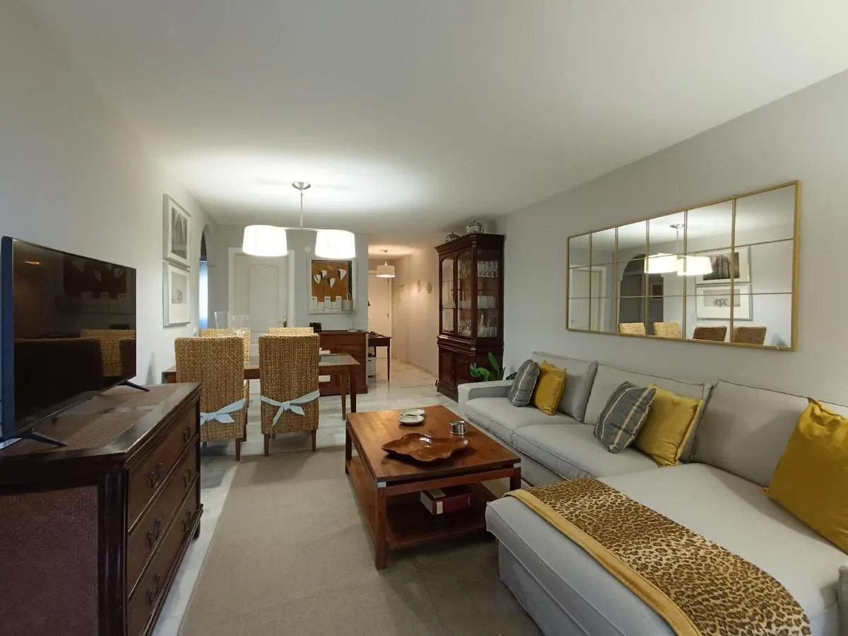 Apartamento En La Reserva De Marbella Apartment